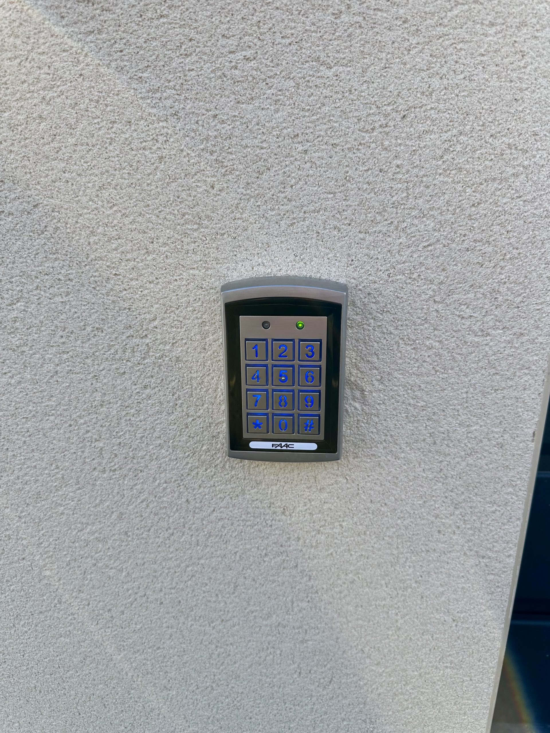 Installation digicode portail électrique Val-d'Oise